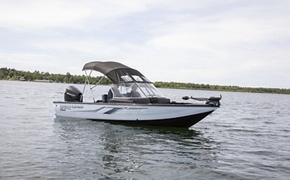 2024 Crestliner 1850 FISH HAWK Black Metallic base w/True Blue Metallic accent & Gray interior