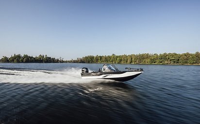 2024 Crestliner 1850 FISH HAWK Black Metallic base w/True Blue Metallic accent & Gray interior