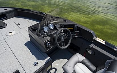 2024 Crestliner 1750 FISH HAWK Black Metallic base w/Silver Metallic accent & Gray interior