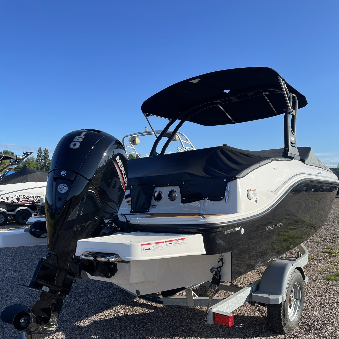 2023 Bayliner DX2000