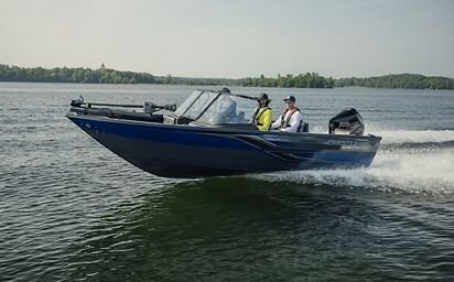 2024 Crestliner 1950 SUPER HAWK Black Metallic base w/Silver Metallic accent & Gray interior