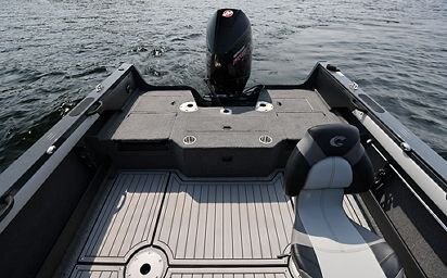 2024 Crestliner 1950 SUPER HAWK Black Metallic base w/Fire Red Metallic accent & Gray interior