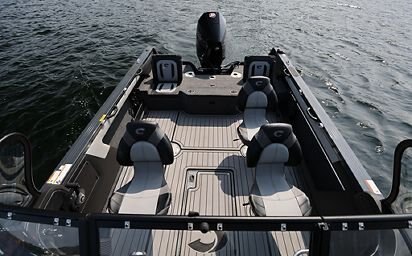 2024 Crestliner 1950 SUPER HAWK Black Metallic base w/Bright White accent & Gray interior