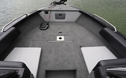 2024 Crestliner 2250 SPORTFISH Black Metallic base w/True Blue Metallic accent & Gray interior