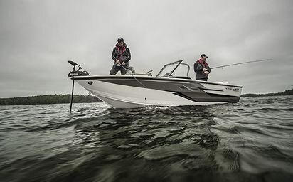 2024 Crestliner 2250 SPORTFISH Black Metallic base w/True Blue Metallic accent & Gray interior