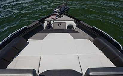 2024 Crestliner 2250 SPORTFISH Black Metallic base w/True Blue Metallic accent & Gray interior