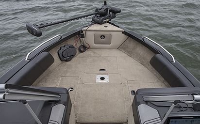 2024 Crestliner 2050 SPORTFISH Silver Metallic base w/Black Metallic accent & Gray interior