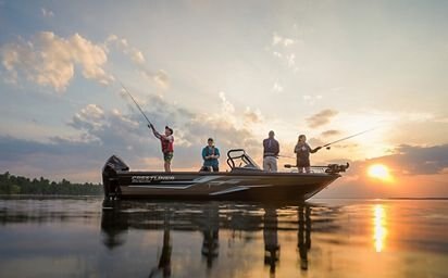 2024 Crestliner 2050 SPORTFISH Bright White base w/Silver Metallic accent & Gray interior