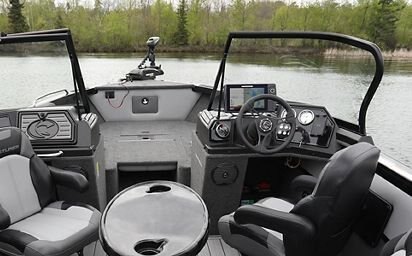 2024 Crestliner 2050 SPORTFISH Black Metallic base w/True Blue Metallic accent & Gray interior