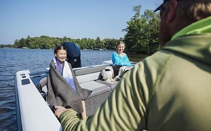 2024 Crestliner 1950 SPORTFISH Black Metallic base w/True Blue Metallic accent & Gray interior