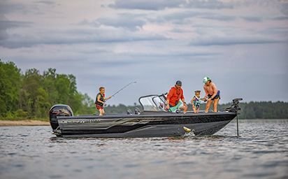 2024 Crestliner 1850 SPORTFISH Black Metallic base w/Bright White accent & Gray interior