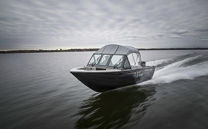 2024 Crestliner 1850 COMMANDER ELITE Black Metallic exterior & Gray interior