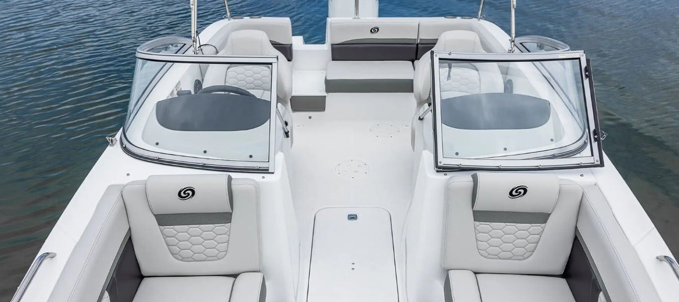 Hurricane SunDeck 2050 OB