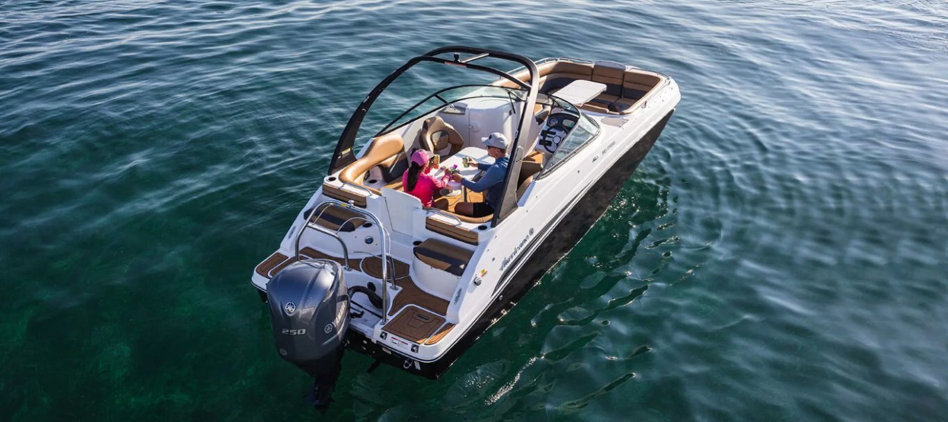 Hurricane SunDeck 2050 OB