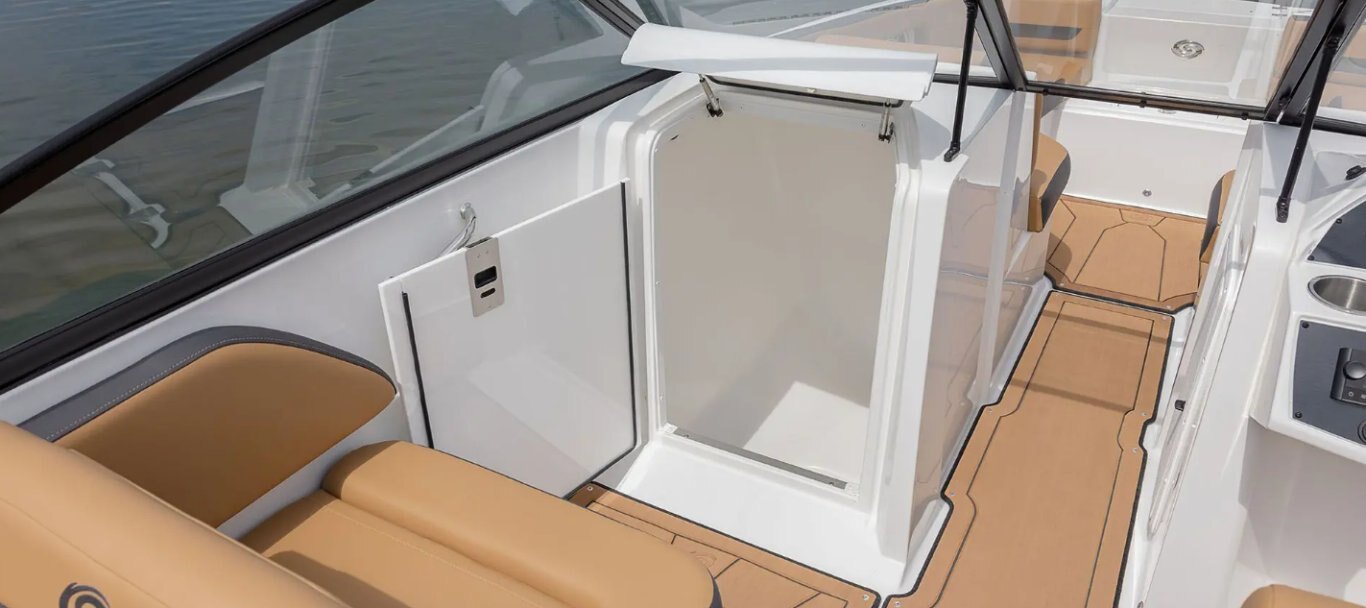 Hurricane SunDeck 2690 OB