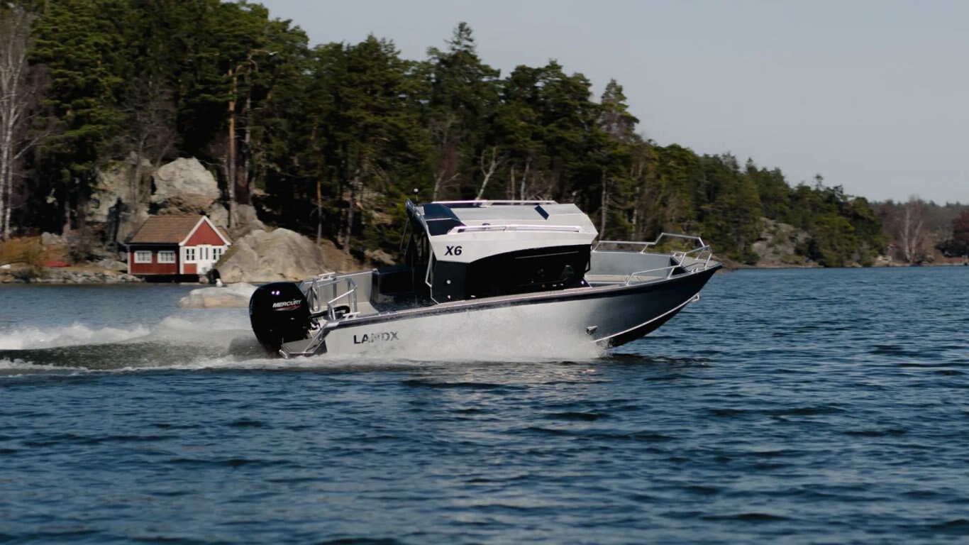 2026 LANDX X6 BLACKOUT EDITION TORONTO BOAT SHOW