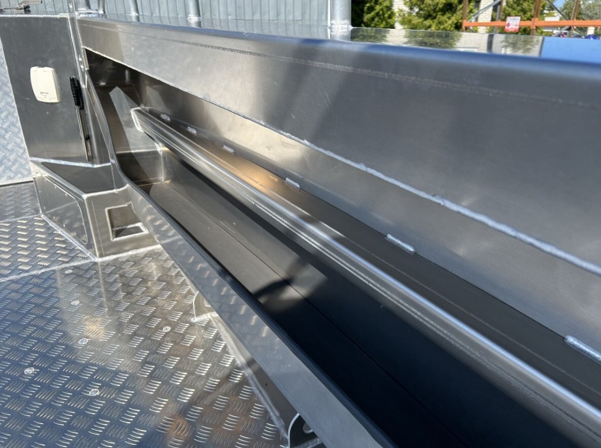 2026 LANDX X7 with Yamaha F200XD TORONTO BOAT SHOW