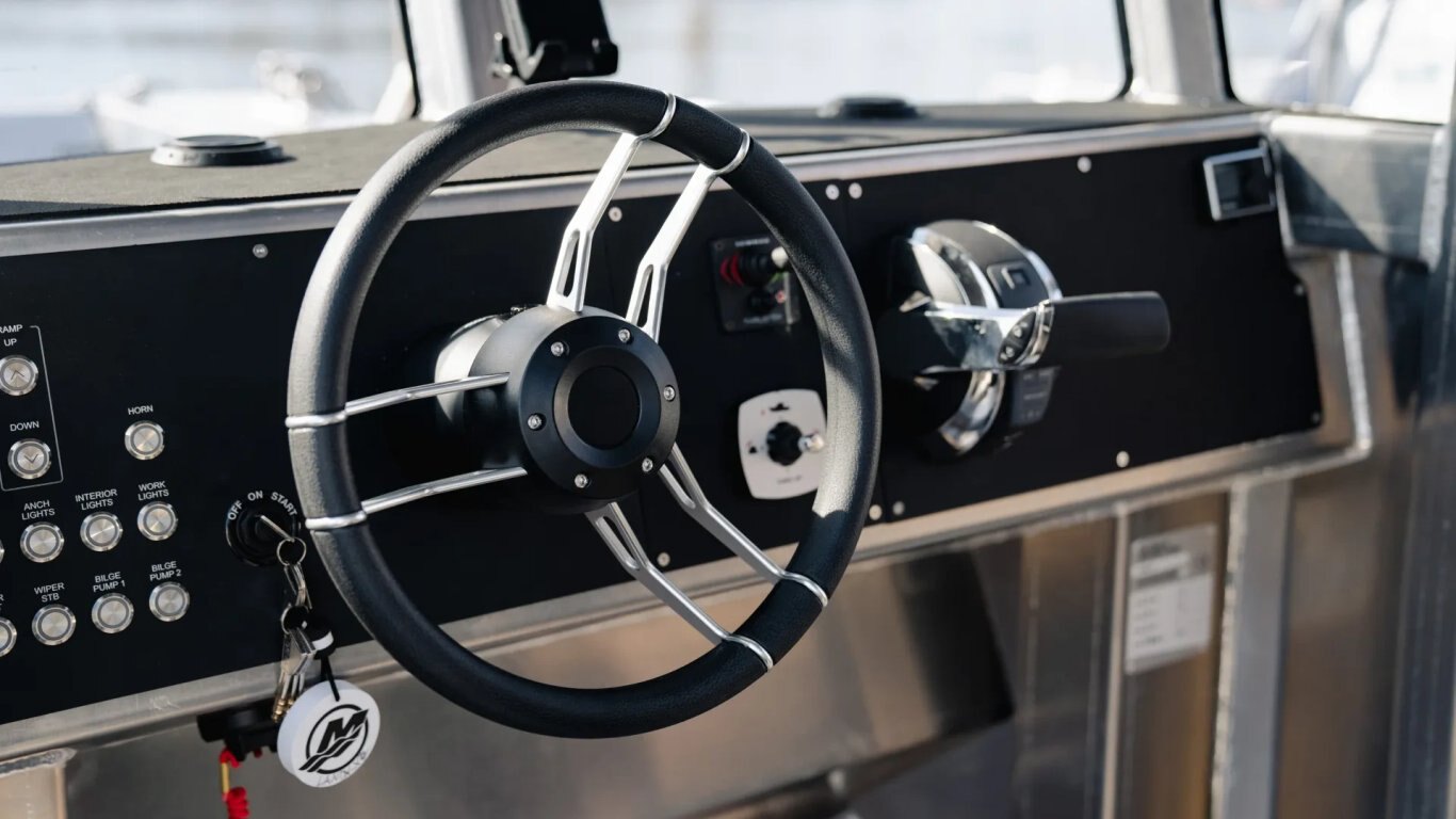 2026 LANDX X7 with Yamaha F200XD TORONTO BOAT SHOW