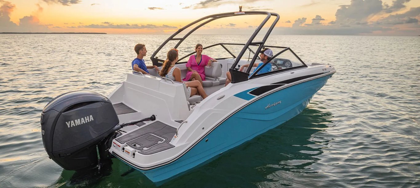 Hurricane SunDeck 2050 OB