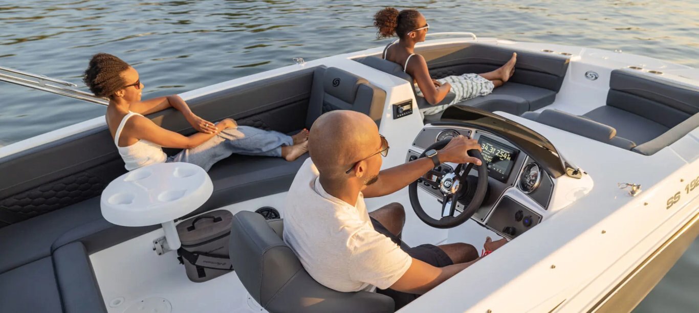 Hurricane SunDeck Sport 192 RL OB