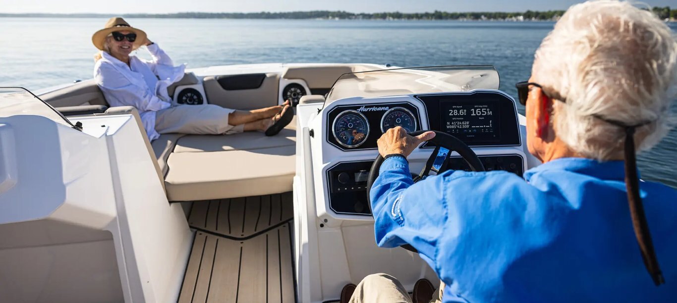 Hurricane SunDeck Sport 2050 OB