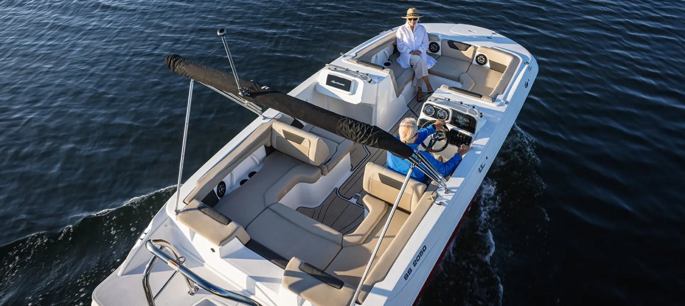 Hurricane SunDeck Sport 2050 OB