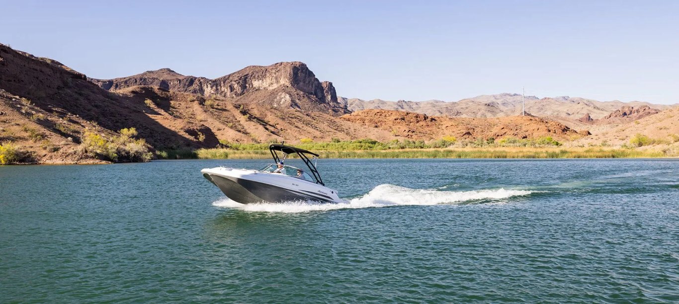 Hurricane SunDeck 187 IO Sterndrive