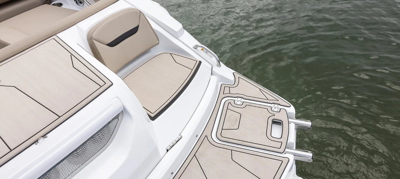 Hurricane SunDeck Sport 205 IO