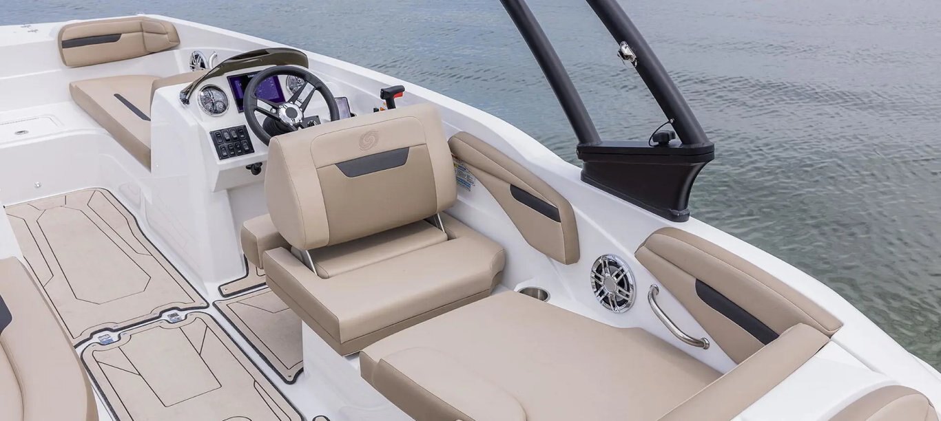 Hurricane SunDeck Sport 205 IO