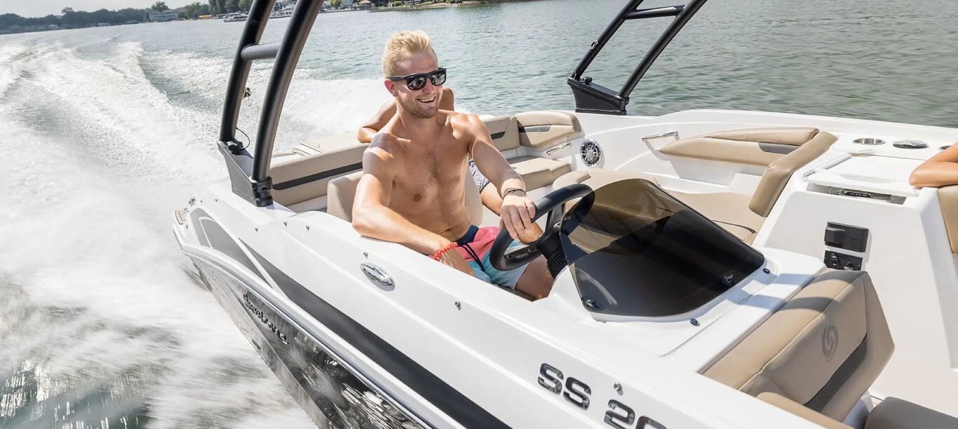 Hurricane SunDeck Sport 205 IO