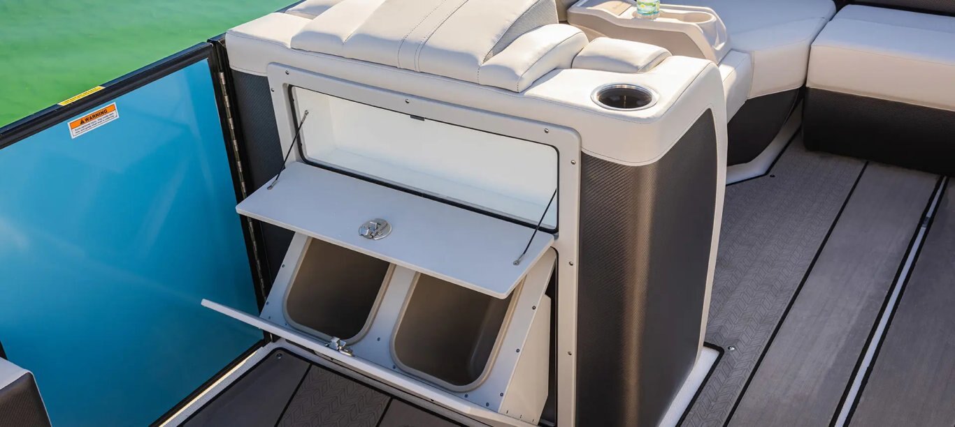 Hurricane FunDeck 2360 SFL OB