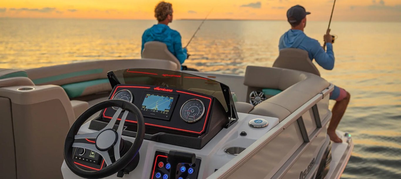 Hurricane FunDeck 2360 REF OB