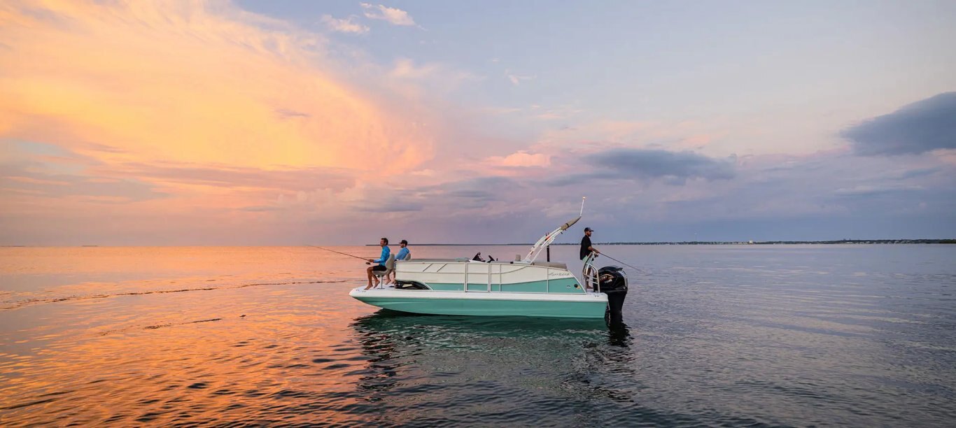 Hurricane FunDeck 2360 REF OB