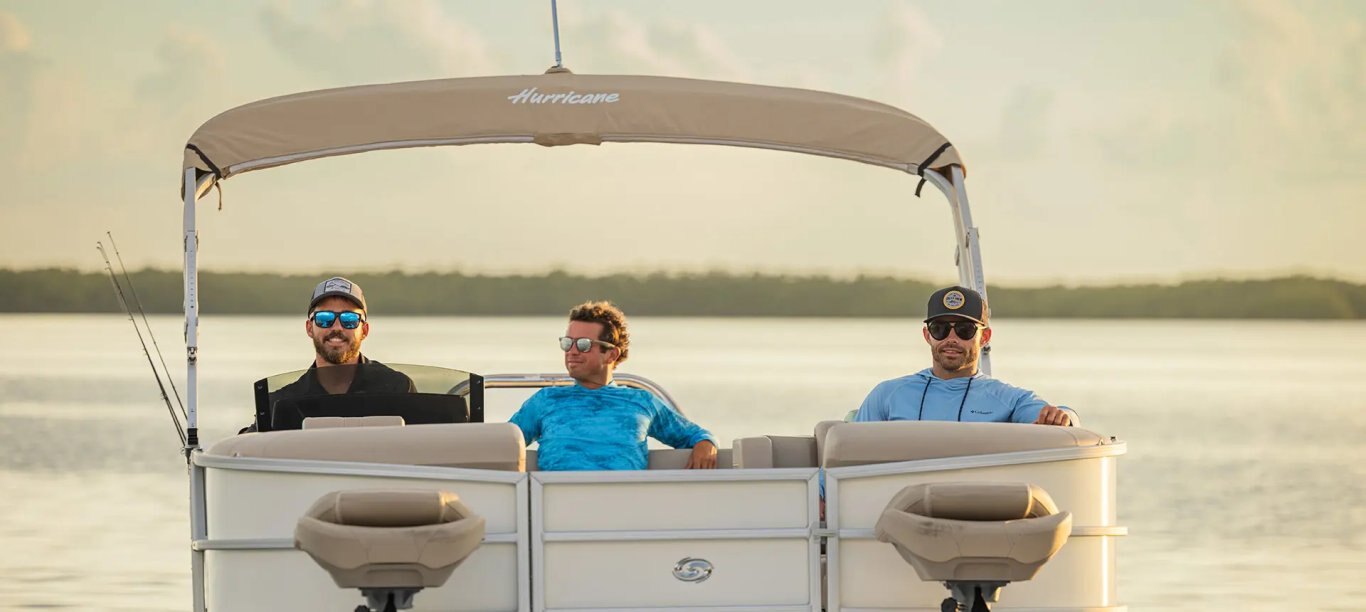 Hurricane FunDeck 2360 REF OB