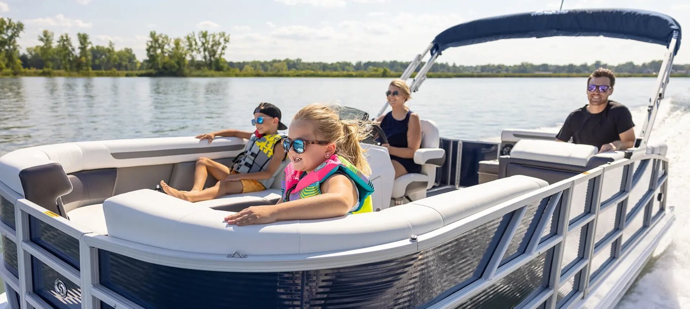 Hurricane FunDeck 2260 RE OB