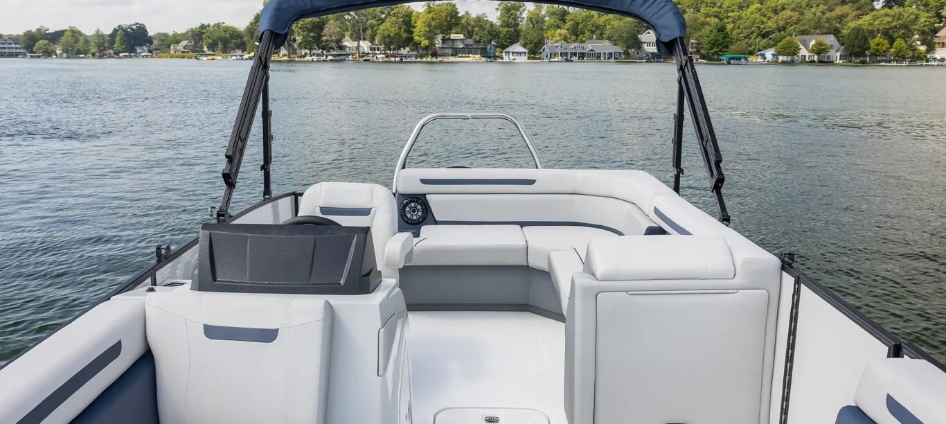 Hurricane FunDeck 2260 REF OB