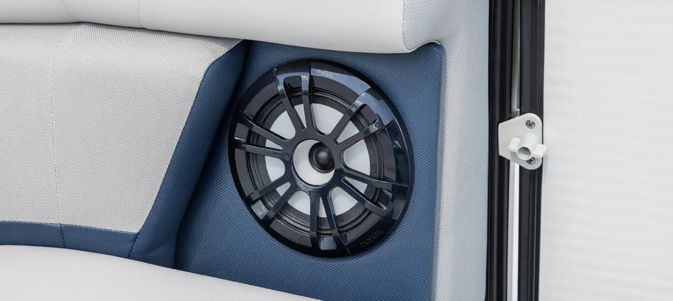 Hurricane FunDeck 2260 REF OB