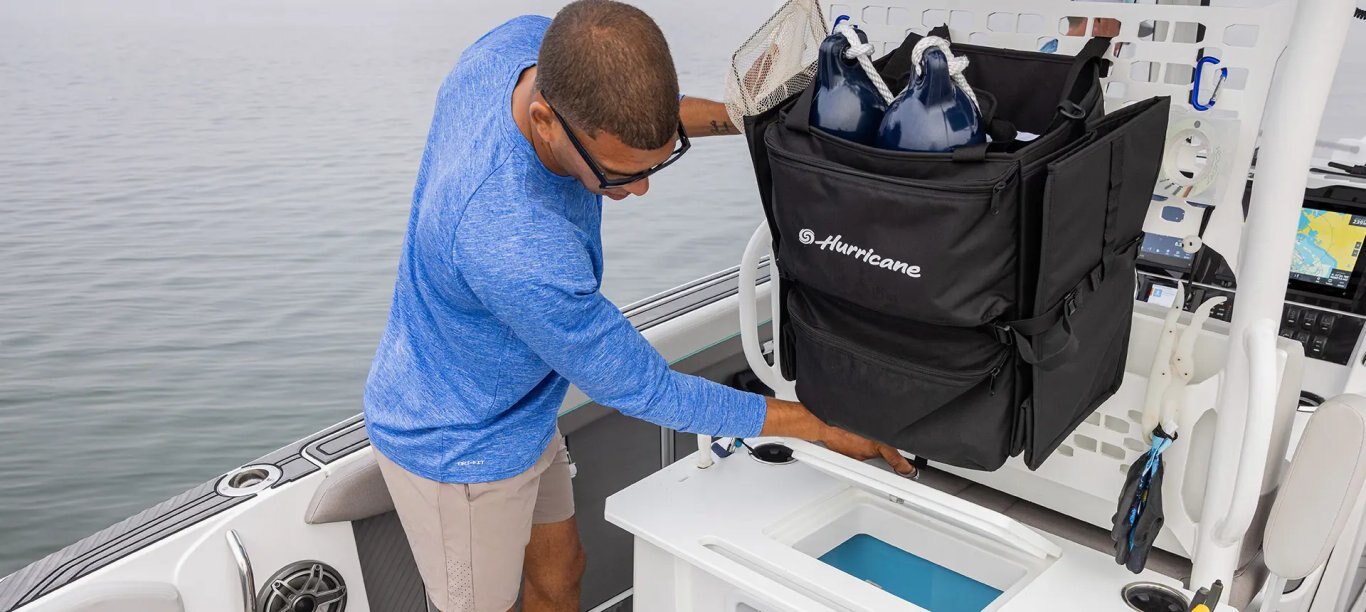 Hurricane Center Console 24 OB
