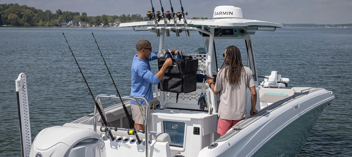 Hurricane Center Console 24 OB
