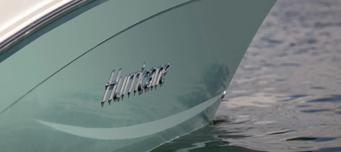 Hurricane Center Console 24 OB