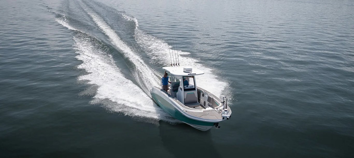 Hurricane Center Console 24 OB