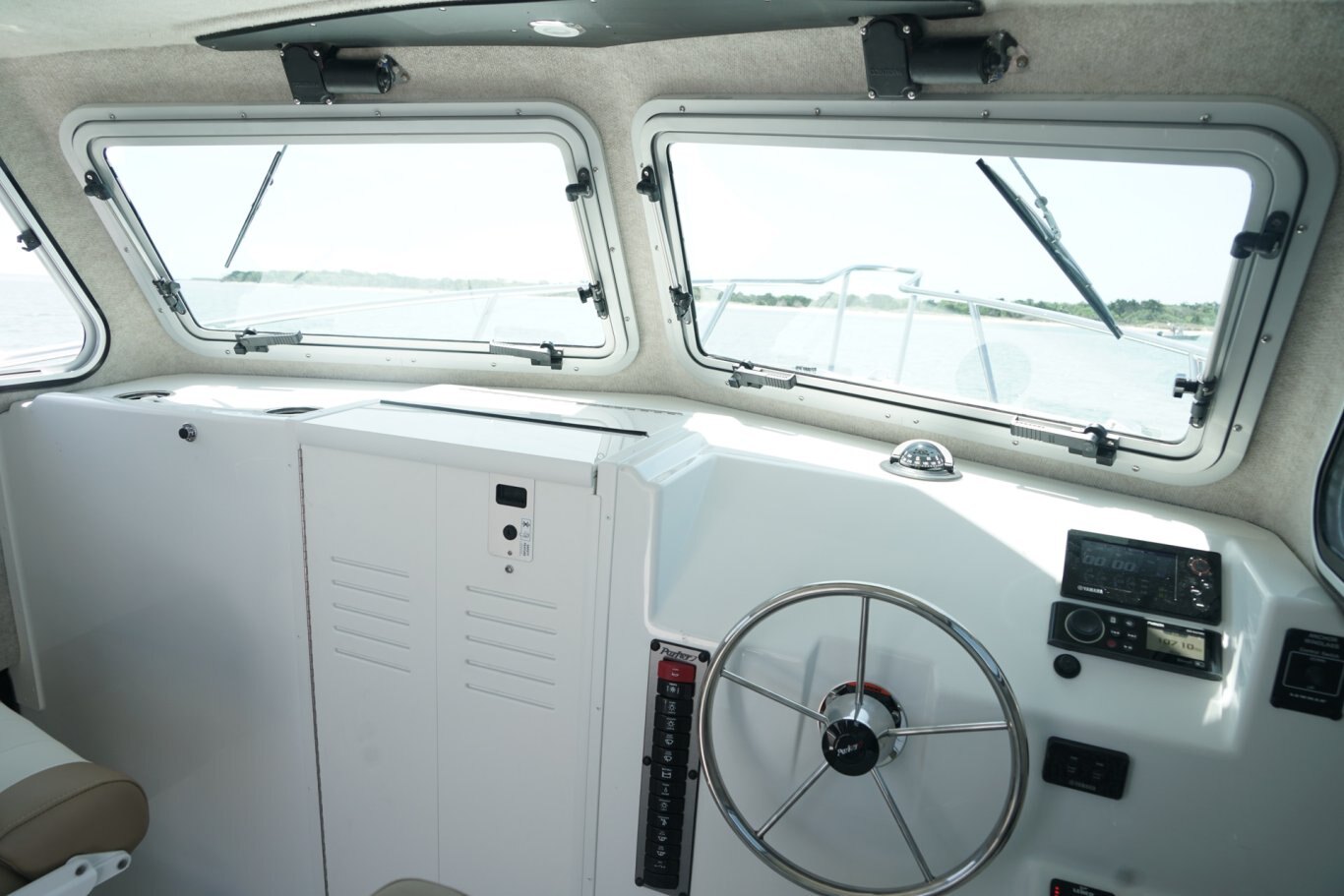 2026 Parker 257 EXPLORER