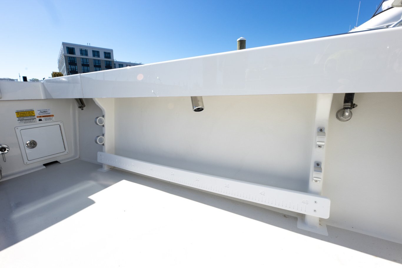 2026 Parker 257 EXPLORER