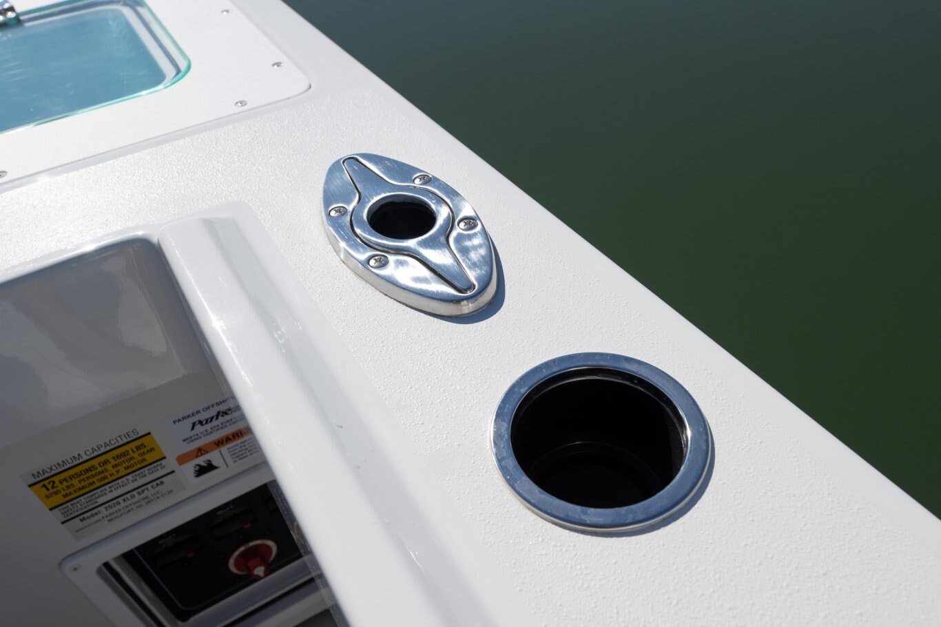 2026 Parker 257 EXPLORER