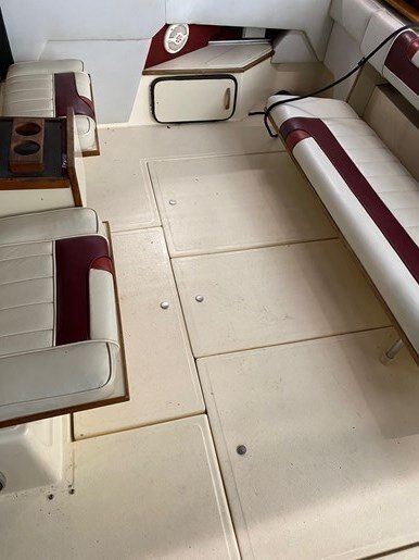 1989 SEARAY SUNDANCER 300
