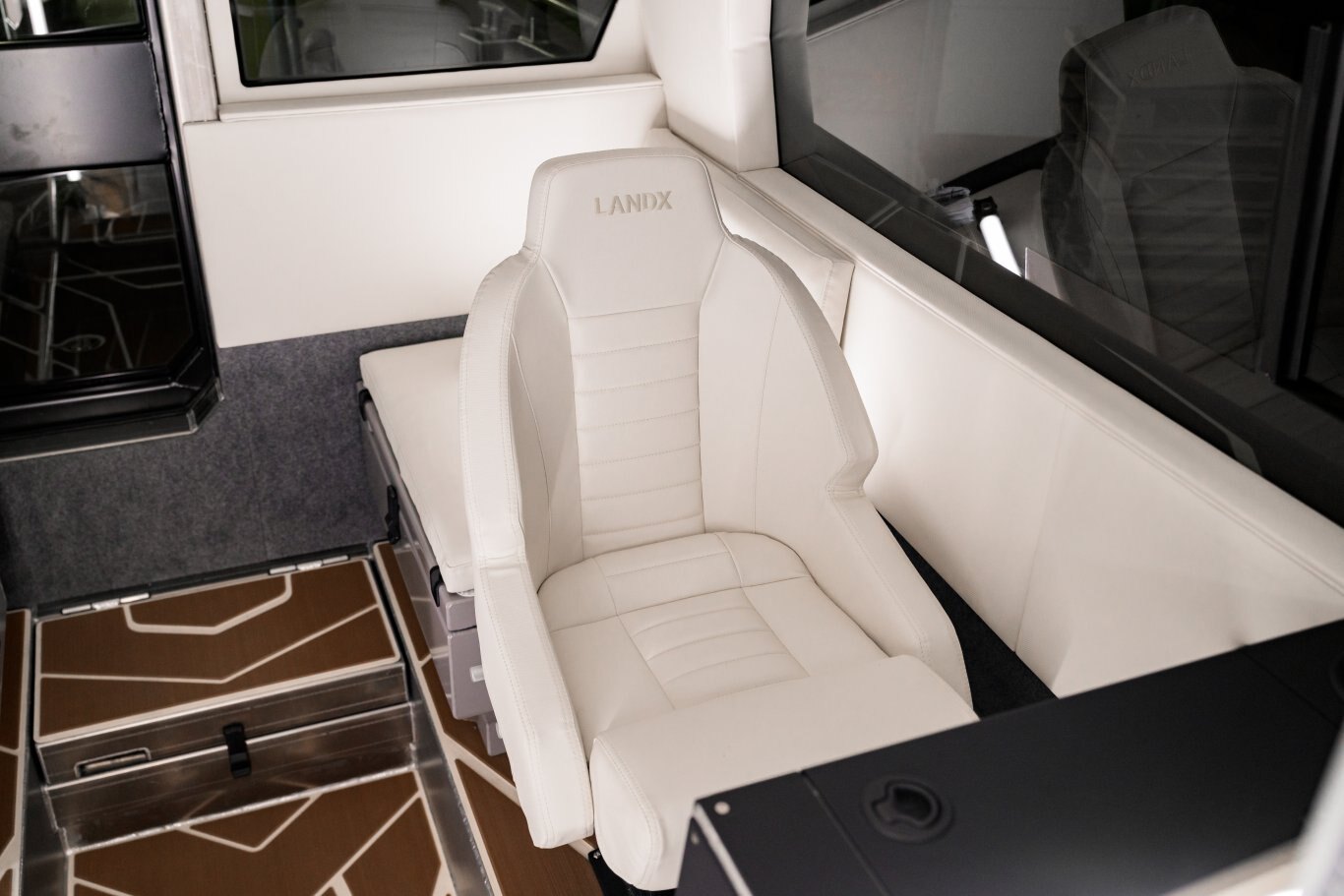 2026 LANDX X6 COTTAGE EDITION TORONTO BOAT SHOW