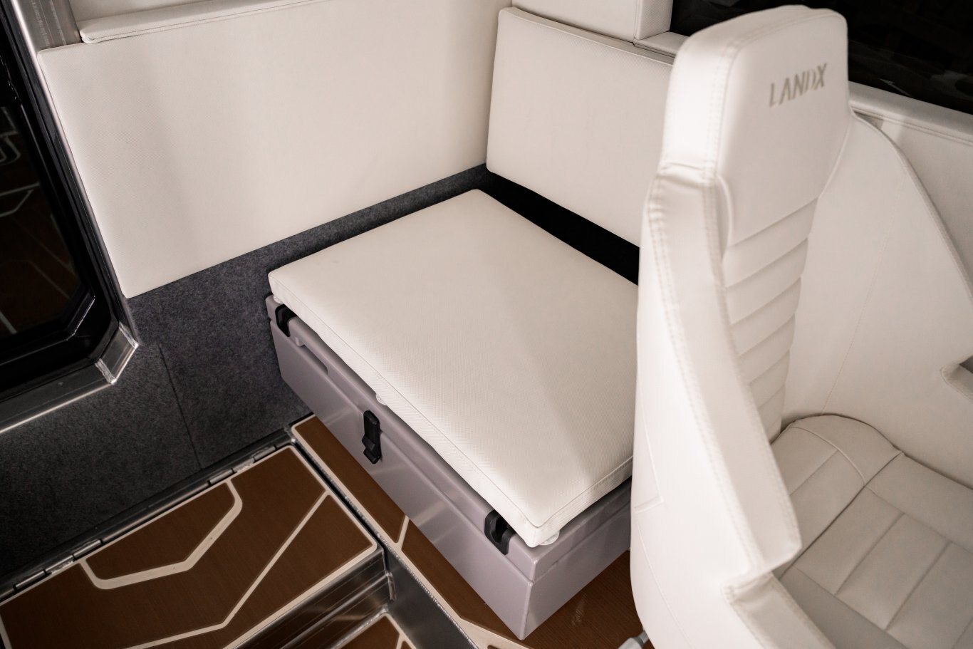 2026 LANDX X6 COTTAGE EDITION TORONTO BOAT SHOW