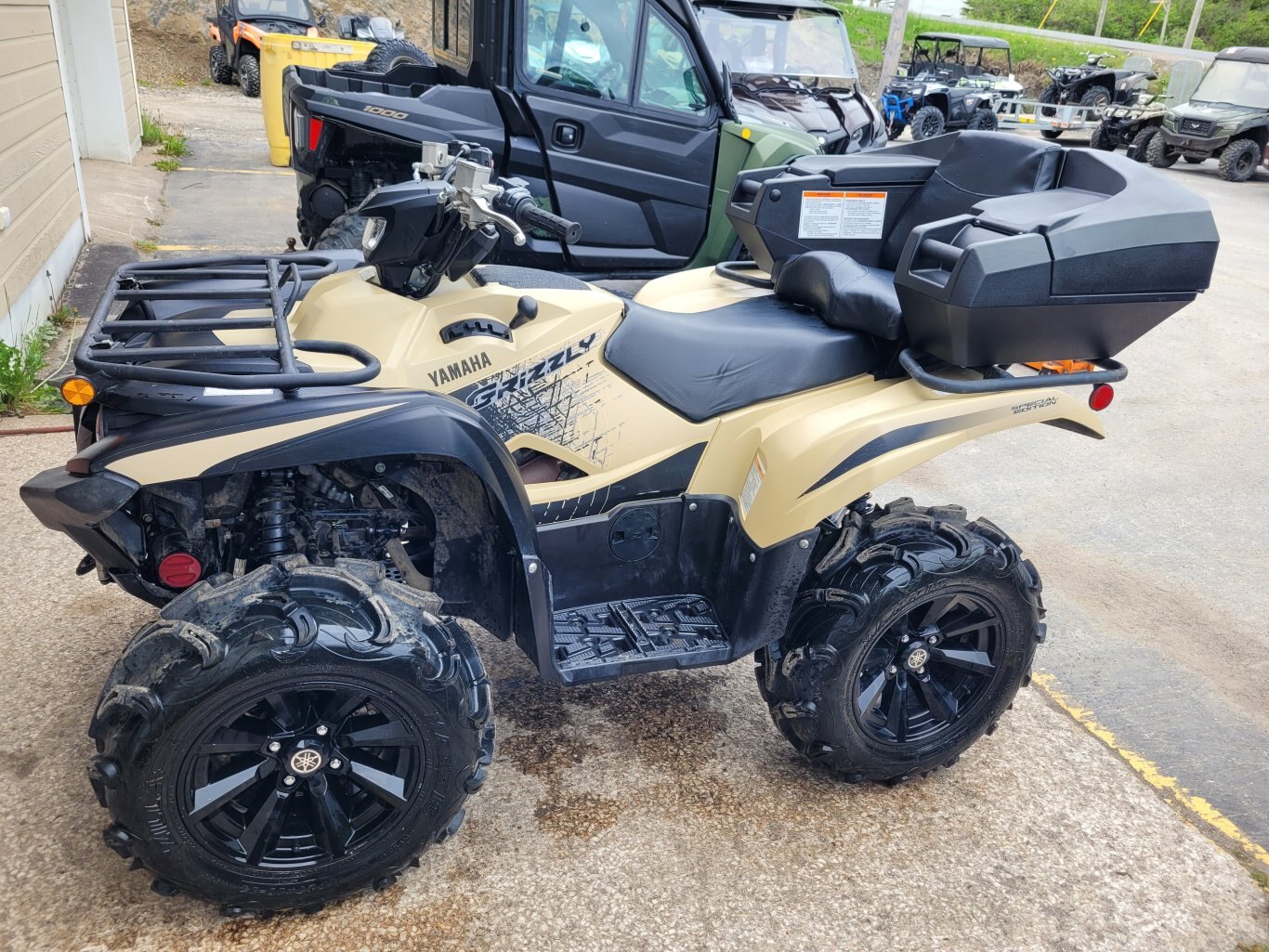 2023 GRIZZLY EPS SE WITH STORAGE BOX