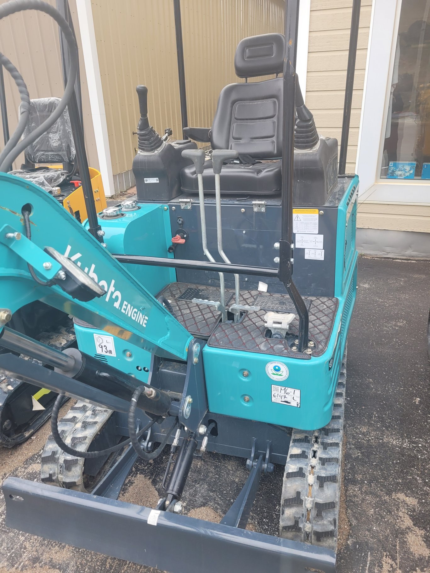 2024 DIGMASTER DM200 MINI EXCAVATOR