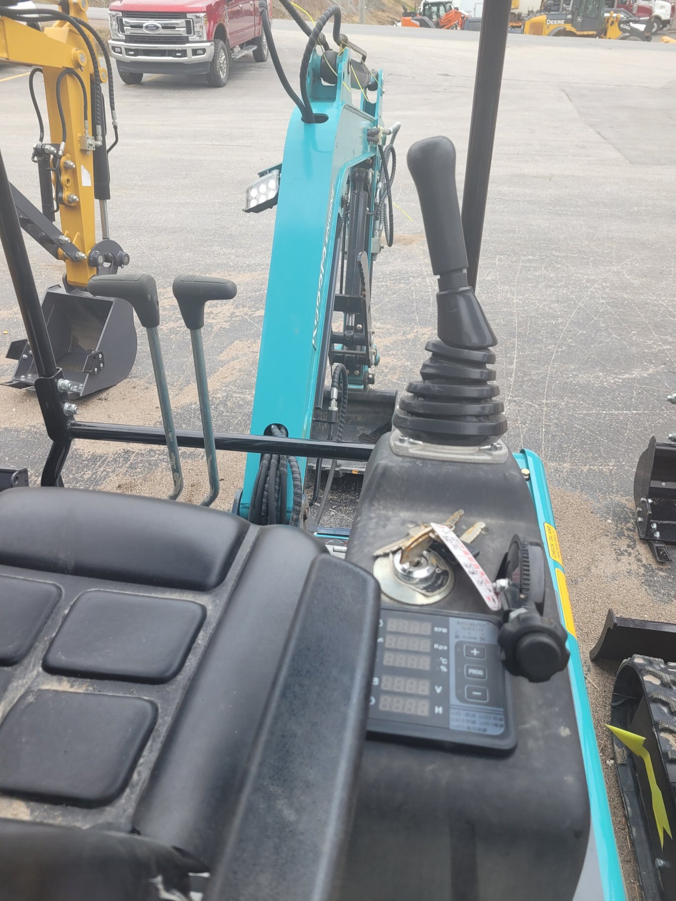 2024 DIGMASTER DM200 MINI EXCAVATOR